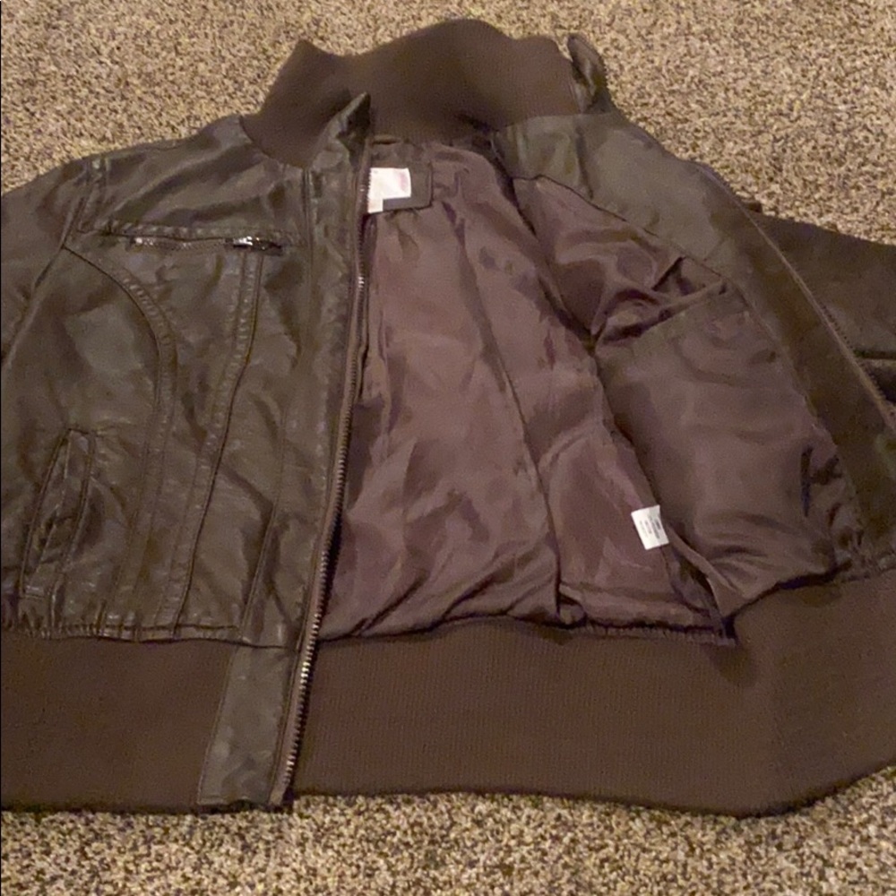 Jacket - Picture 4 of 4